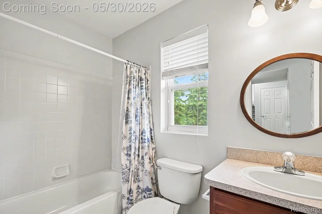 776 Paint Creek Drive Troy City MI 48085