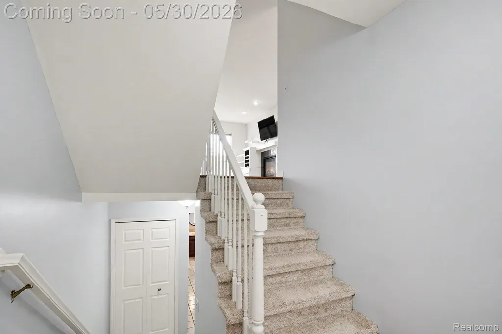 776 Paint Creek Drive Troy City MI 48085