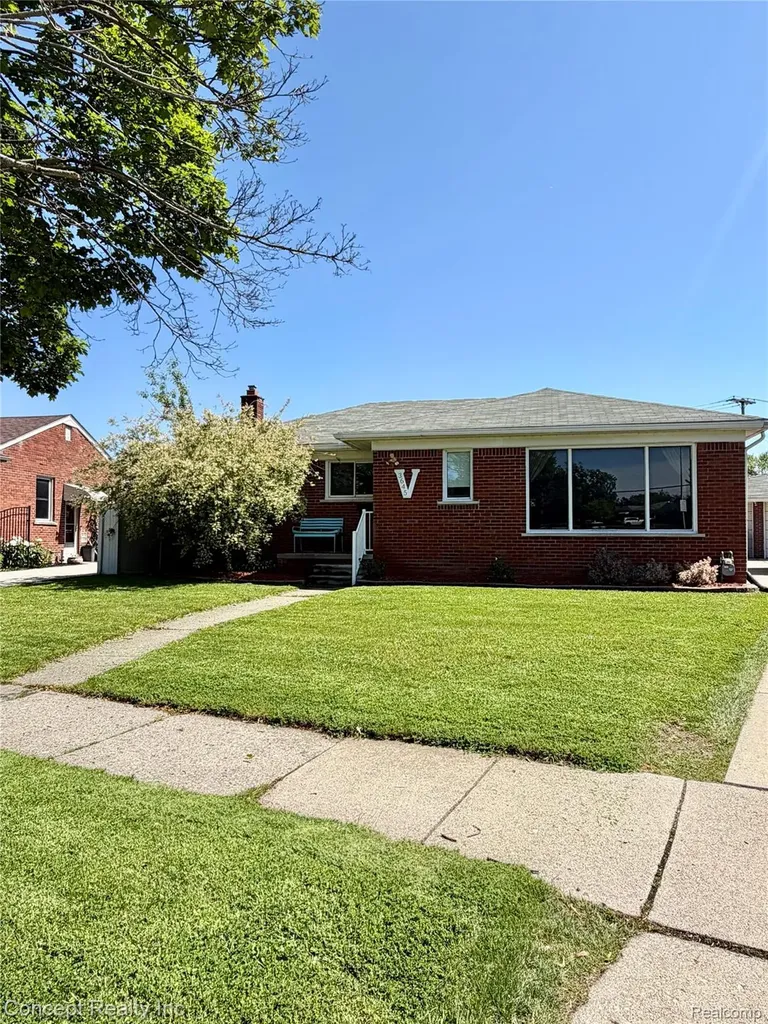 3645 Syckelmoore Street Trenton City MI 48183
