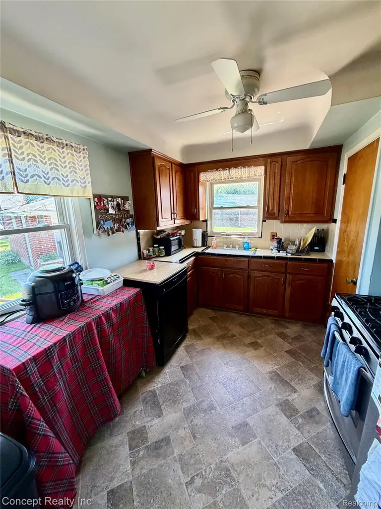 3645 Syckelmoore Street Trenton City MI 48183