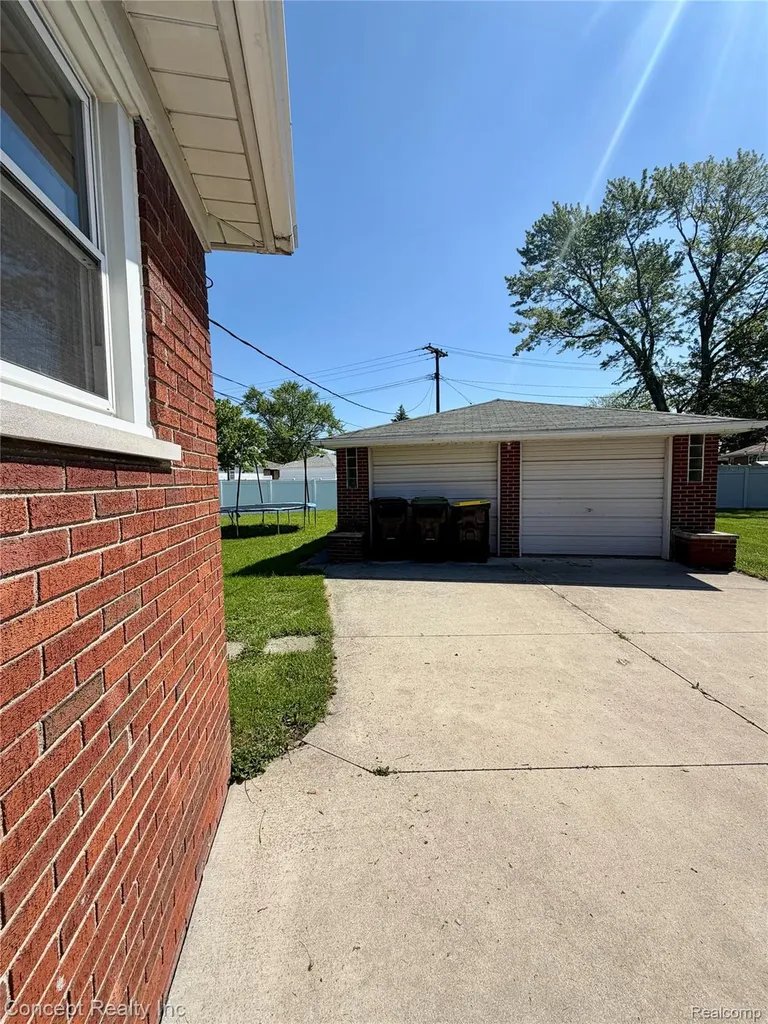 3645 Syckelmoore Street Trenton City MI 48183