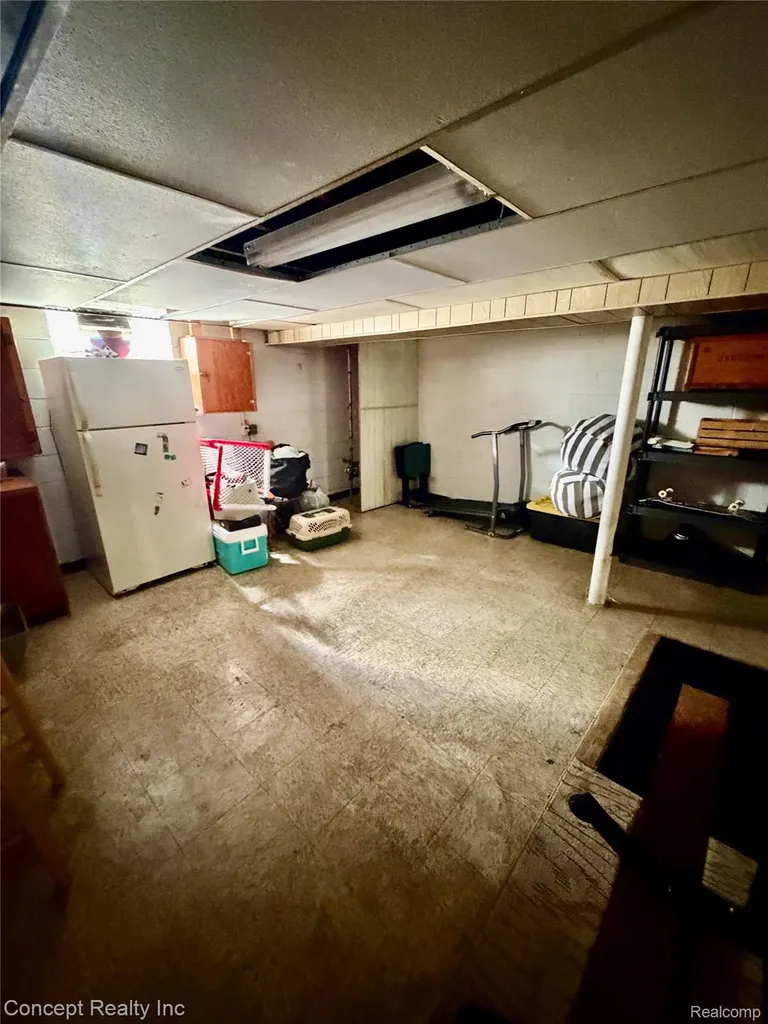 3645 Syckelmoore Street Trenton City MI 48183
