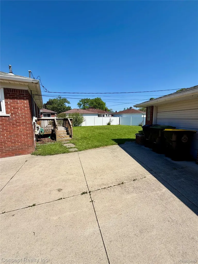3645 Syckelmoore Street Trenton City MI 48183