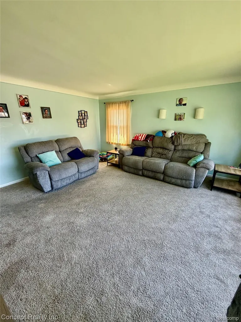 3645 Syckelmoore Street Trenton City MI 48183
