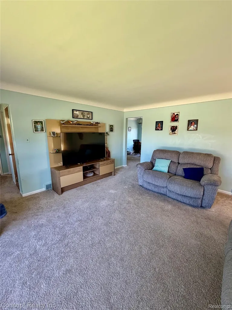 3645 Syckelmoore Street Trenton City MI 48183