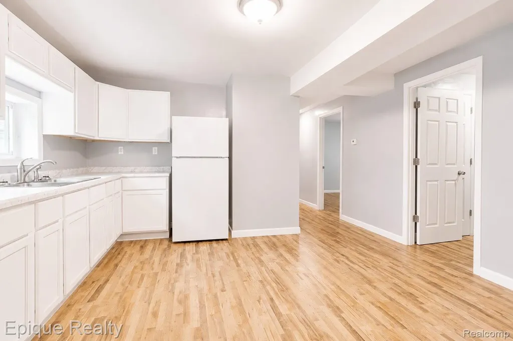 5649 Lapeer Road Kimball Township MI 48074