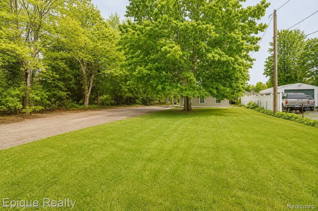 5649 Lapeer Road Kimball Township MI 48074