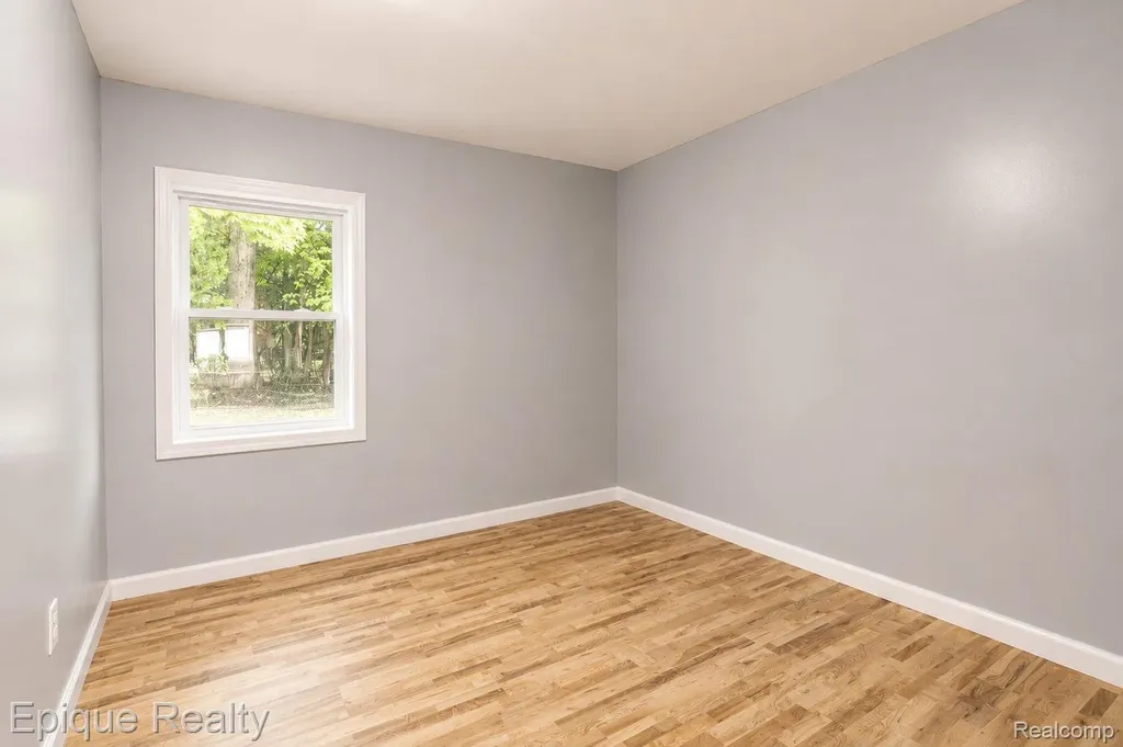 5649 Lapeer Road Kimball Township MI 48074