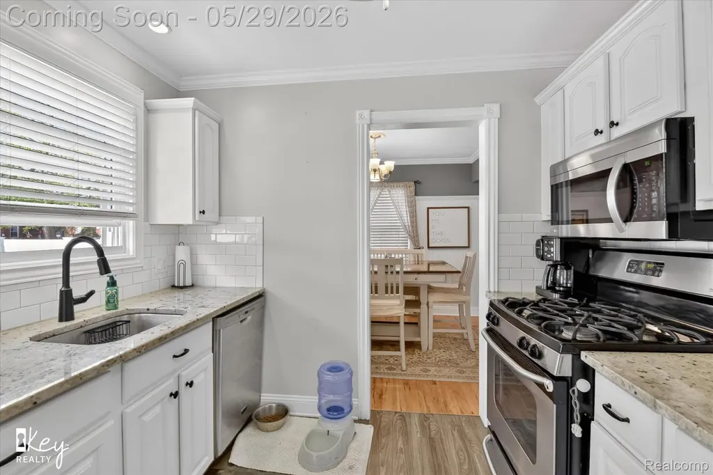 13187 Commonwealth Street Southgate City MI 48195