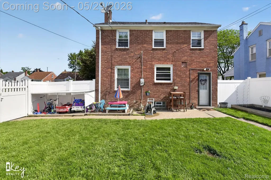 13187 Commonwealth Street Southgate City MI 48195