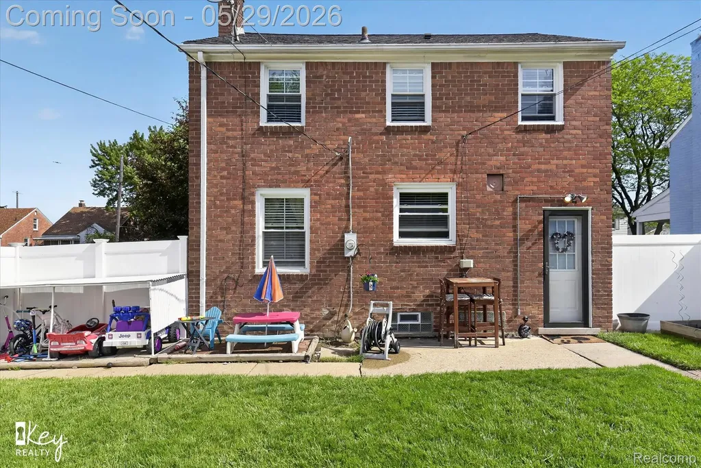 13187 Commonwealth Street Southgate City MI 48195