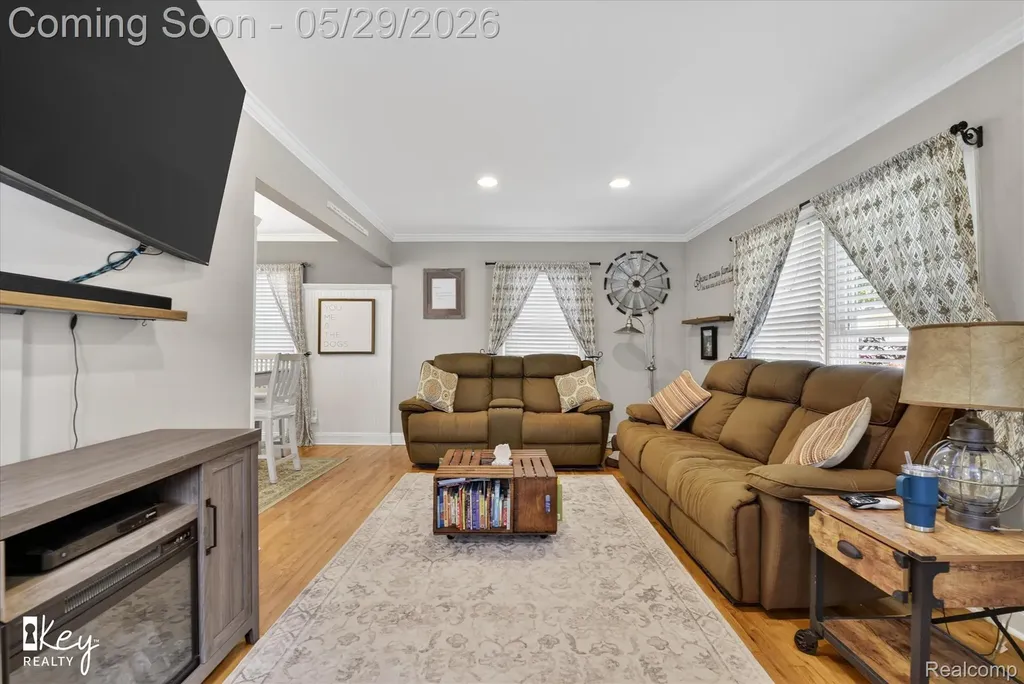 13187 Commonwealth Street Southgate City MI 48195