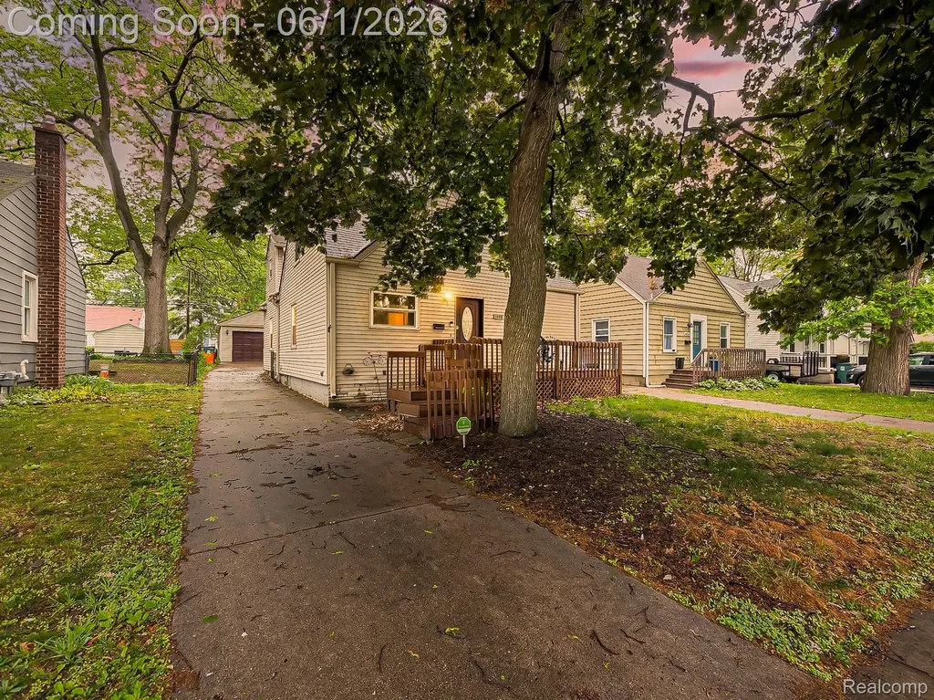 1408 Mohawk Avenue Royal Oak City MI 48067