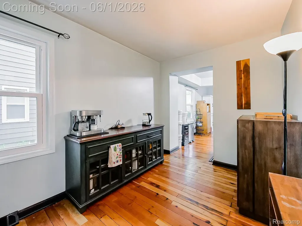 1408 Mohawk Avenue Royal Oak City MI 48067