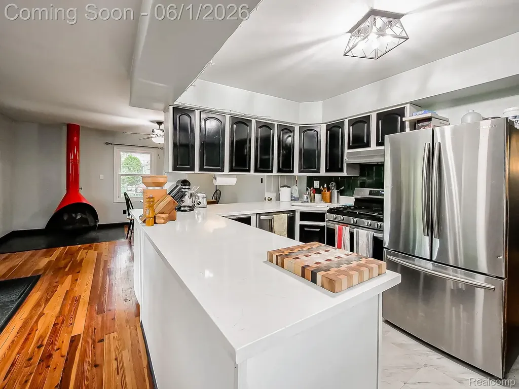 1408 Mohawk Avenue Royal Oak City MI 48067
