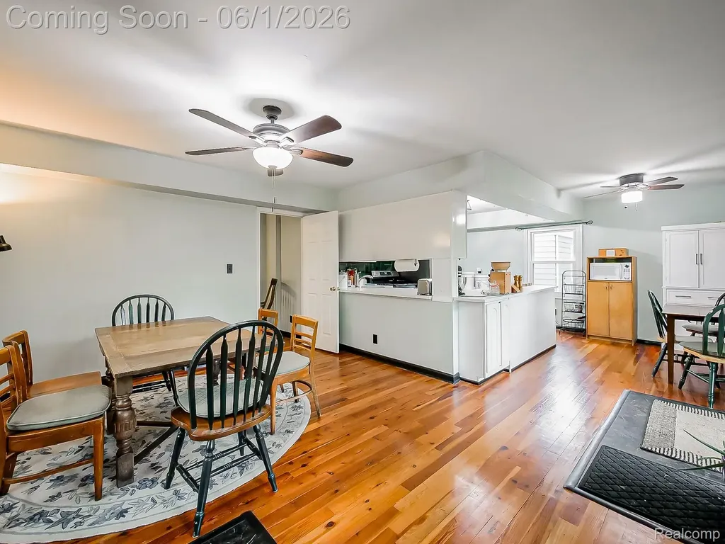 1408 Mohawk Avenue Royal Oak City MI 48067