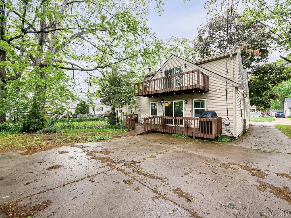 1408 Mohawk Avenue Royal Oak City MI 48067