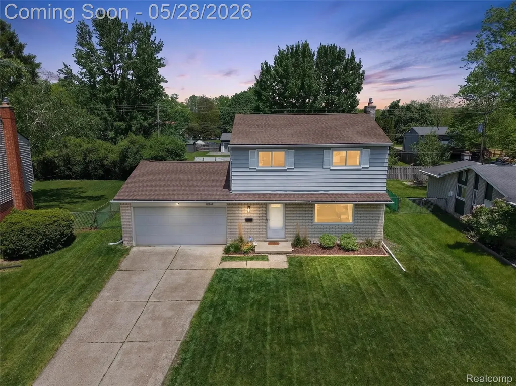 8941 Bristol Court Superior Charter Township MI 48198