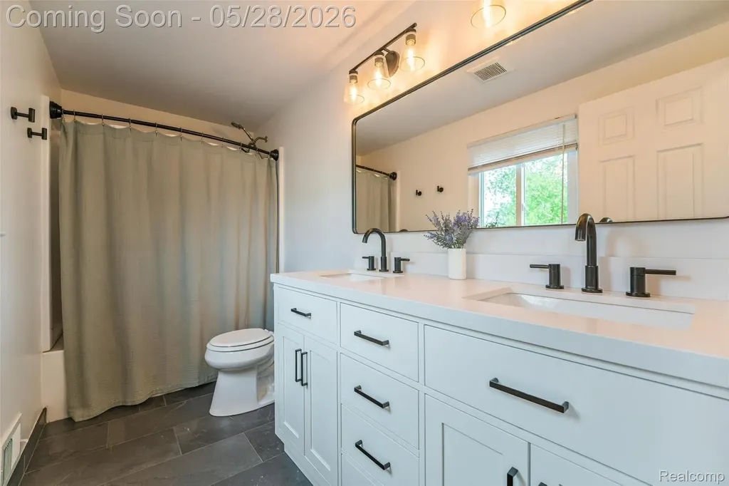 8941 Bristol Court Superior Charter Township MI 48198