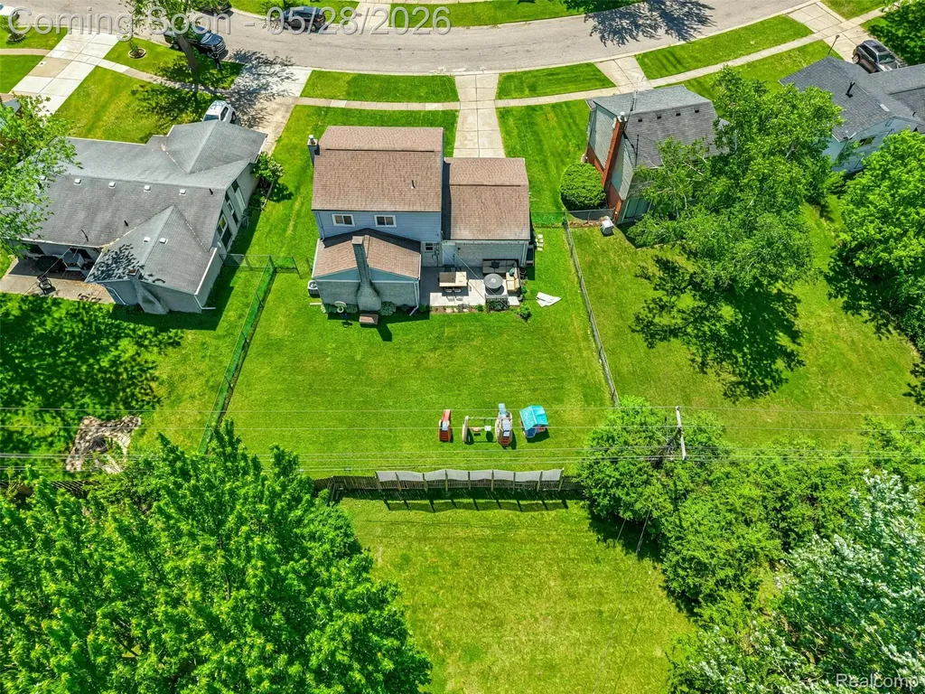 8941 Bristol Court Superior Charter Township MI 48198