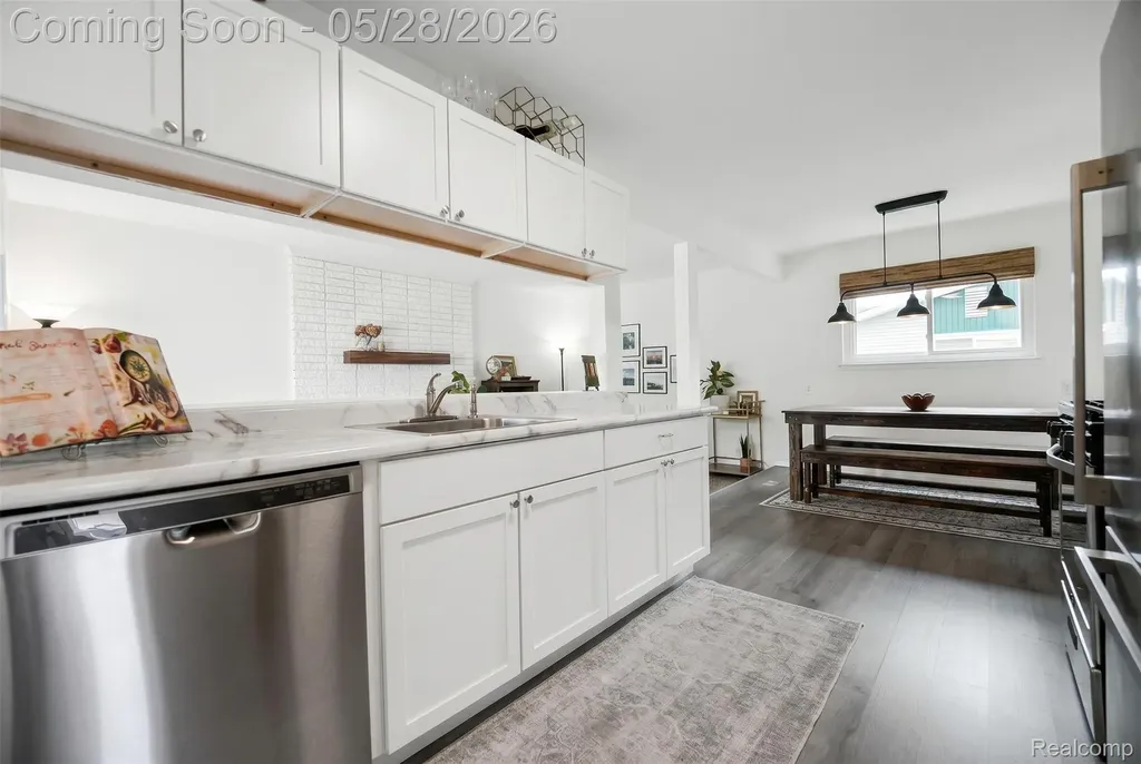 8941 Bristol Court Superior Charter Township MI 48198