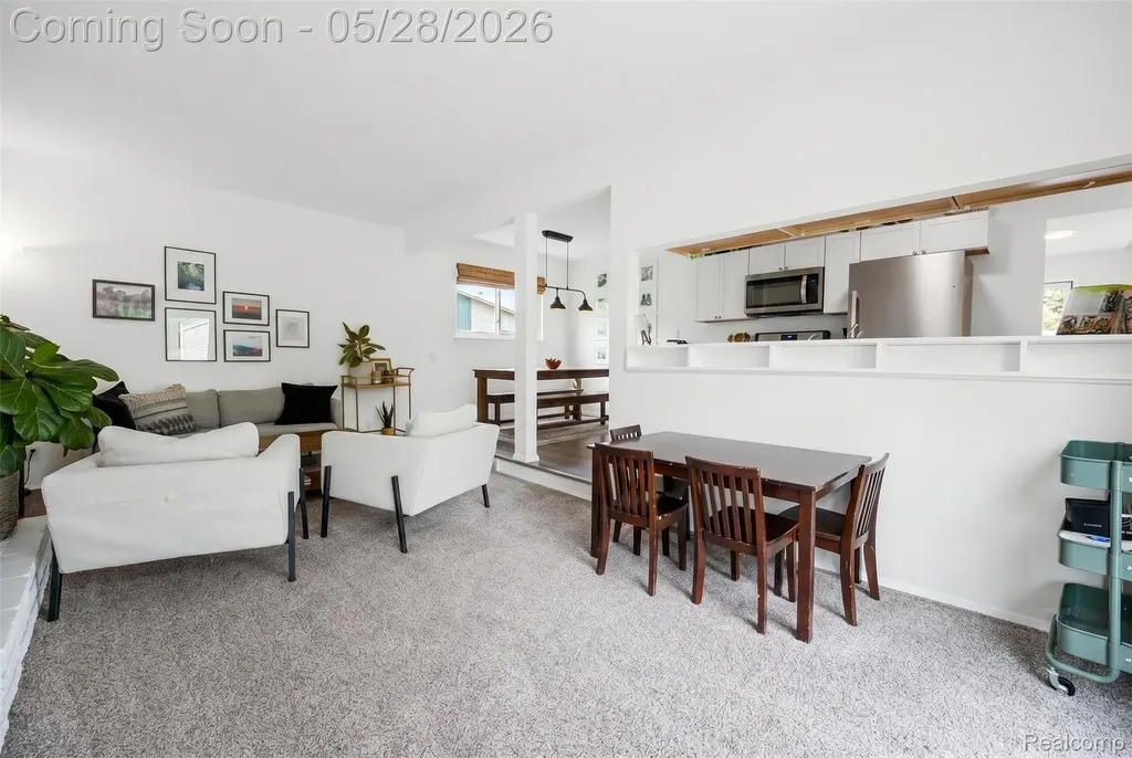 8941 Bristol Court Superior Charter Township MI 48198
