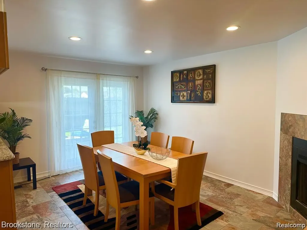 41371 Hamilton Drive Sterling Heights City MI 48313
