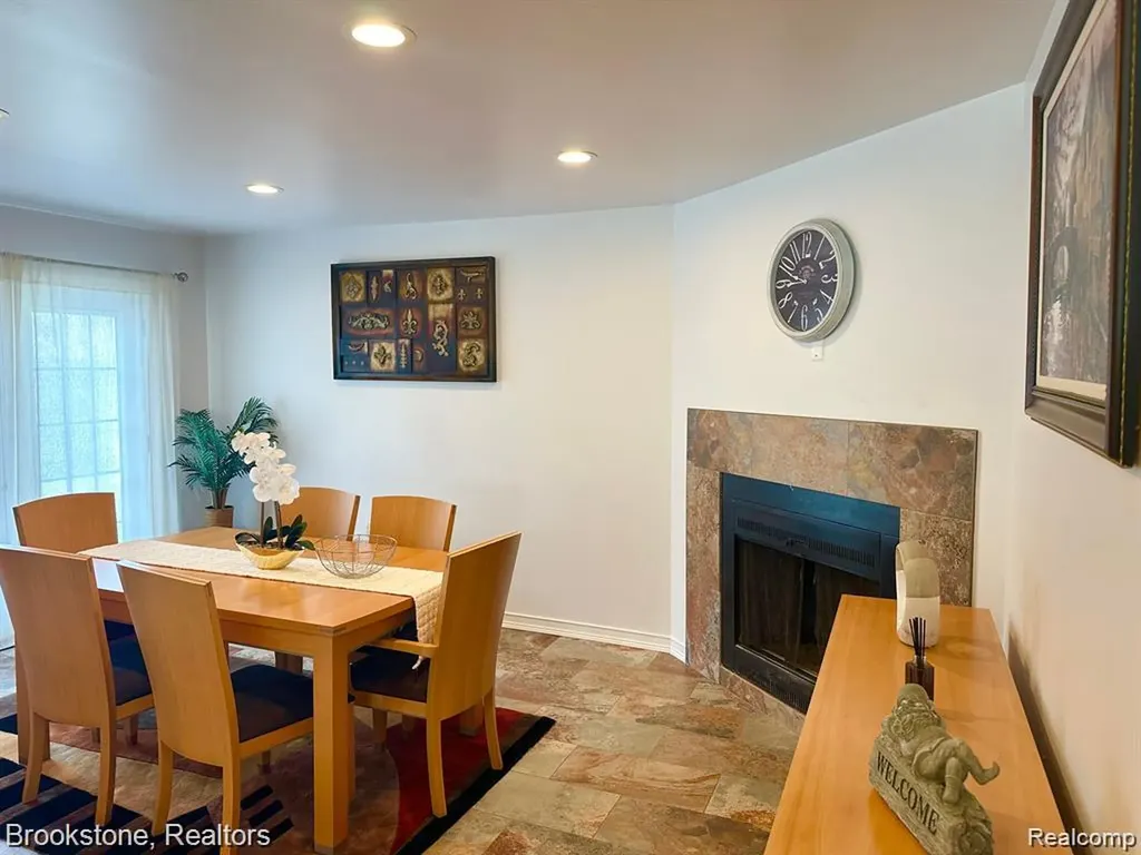 41371 Hamilton Drive Sterling Heights City MI 48313