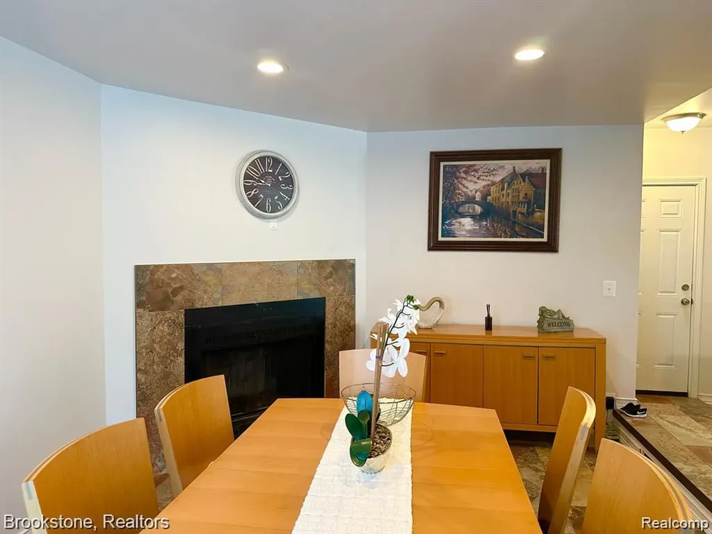 41371 Hamilton Drive Sterling Heights City MI 48313