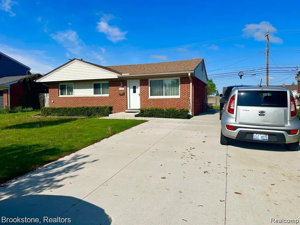 41371 Hamilton Drive Sterling Heights City MI 48313