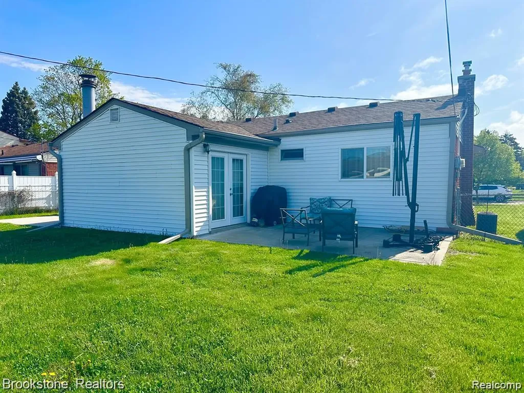41371 Hamilton Drive Sterling Heights City MI 48313
