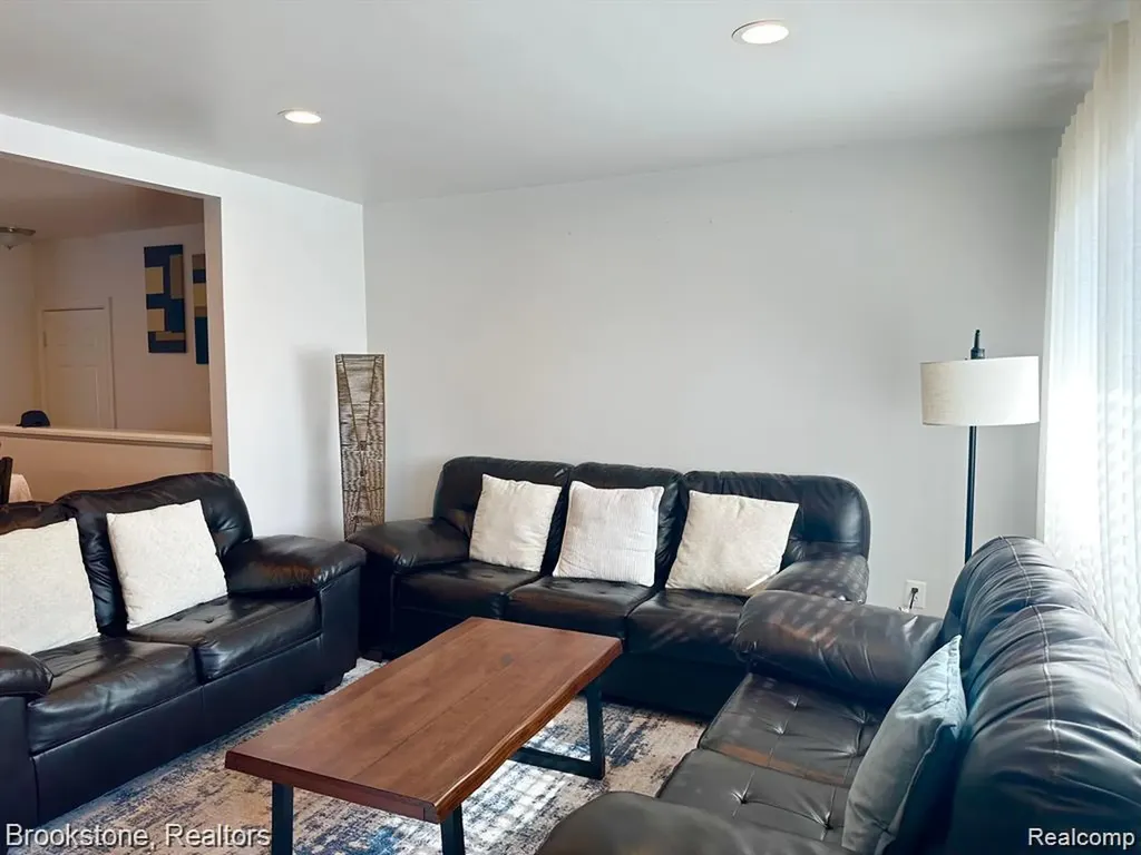 41371 Hamilton Drive Sterling Heights City MI 48313