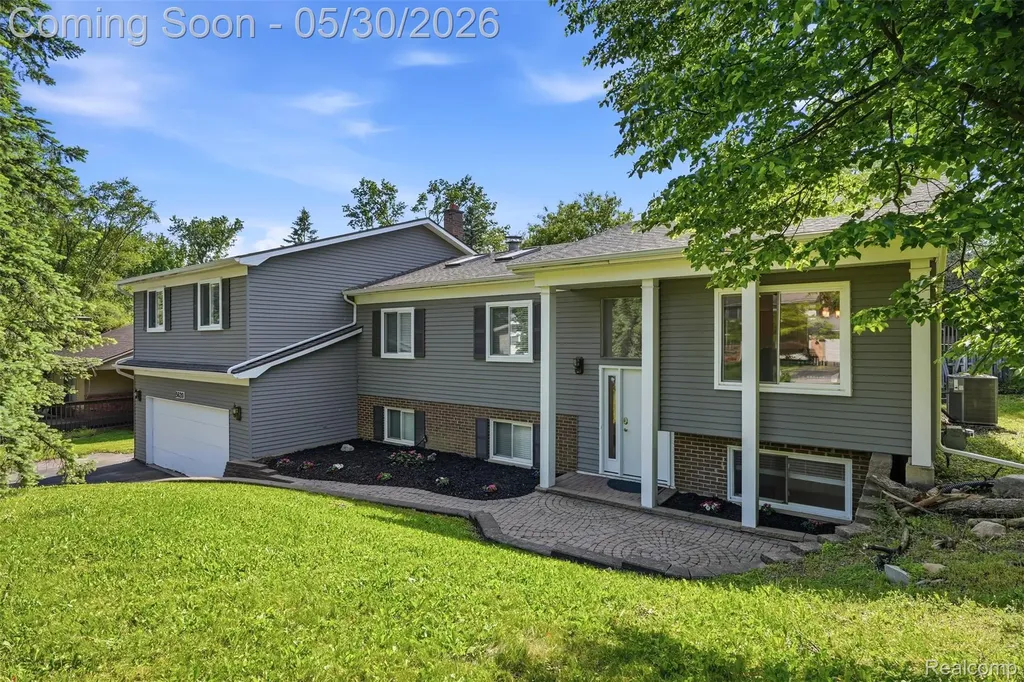 5620 Eastman Boulevard West Bloomfield Charter Township MI 48323