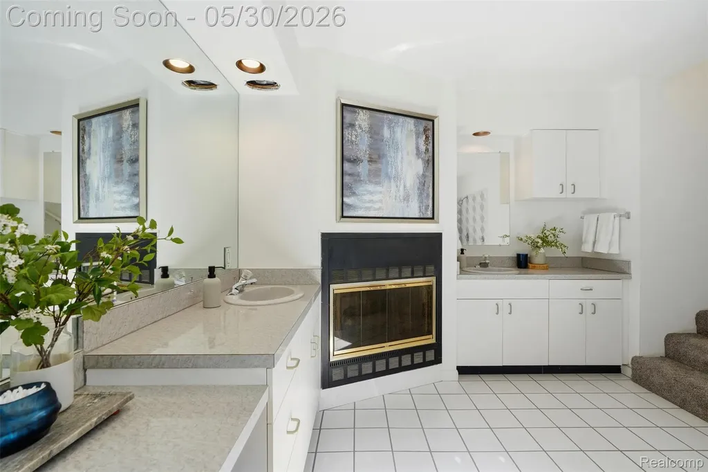 5620 Eastman Boulevard West Bloomfield Charter Township MI 48323