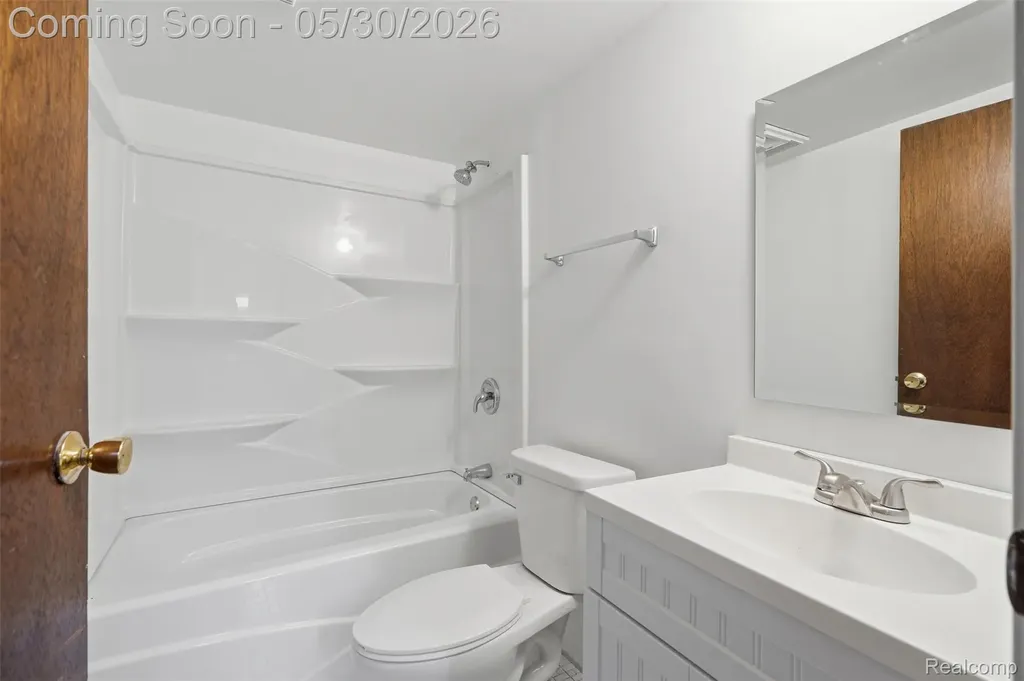 5620 Eastman Boulevard West Bloomfield Charter Township MI 48323