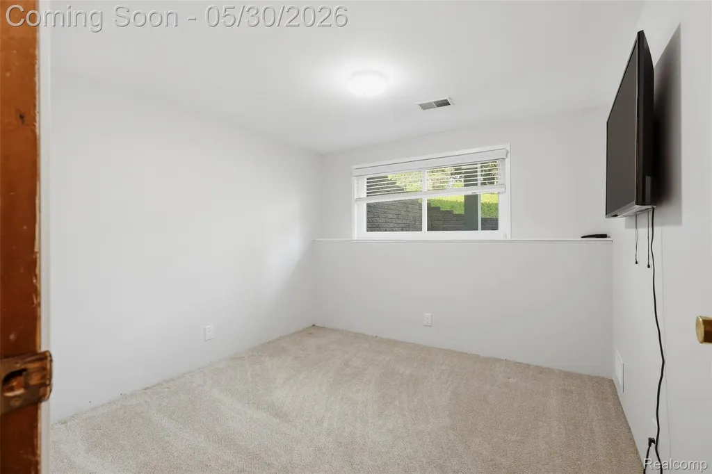 5620 Eastman Boulevard West Bloomfield Charter Township MI 48323
