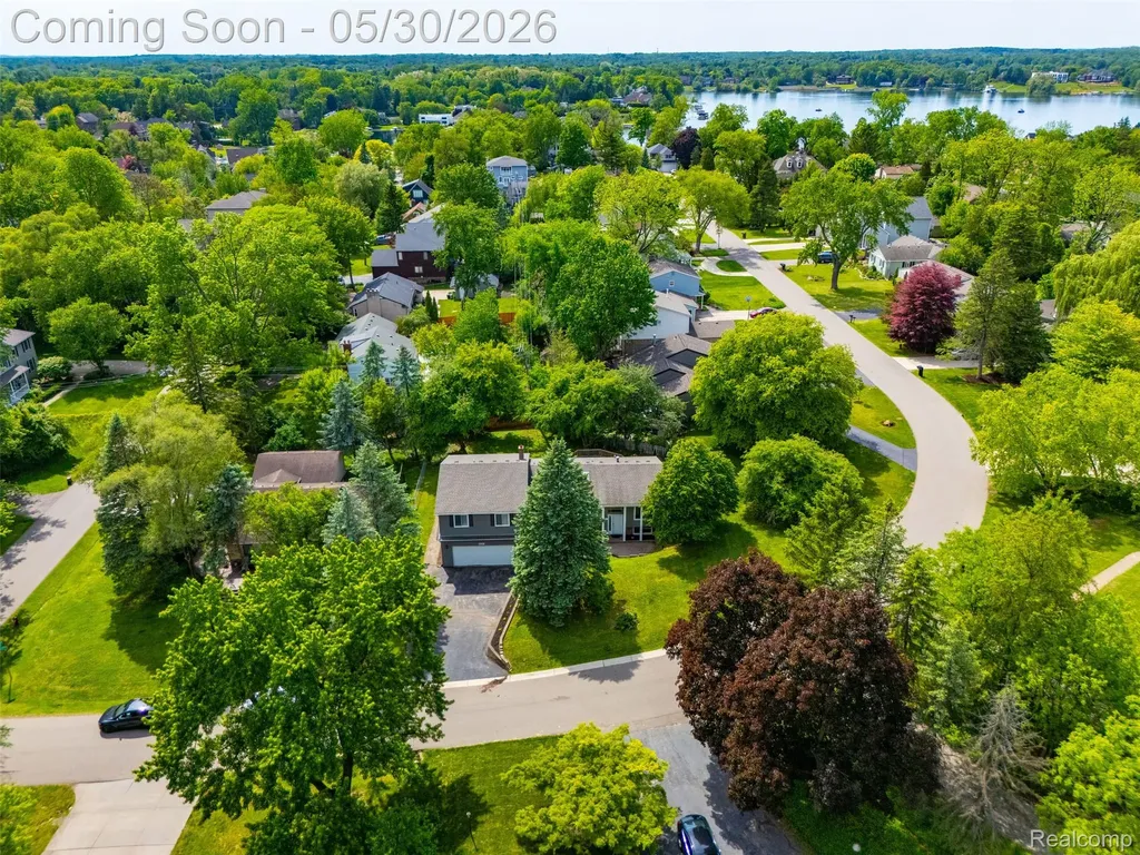 5620 Eastman Boulevard West Bloomfield Charter Township MI 48323