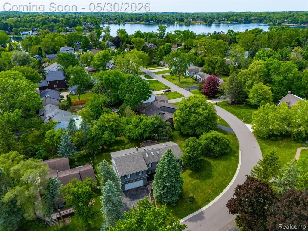 5620 Eastman Boulevard West Bloomfield Charter Township MI 48323