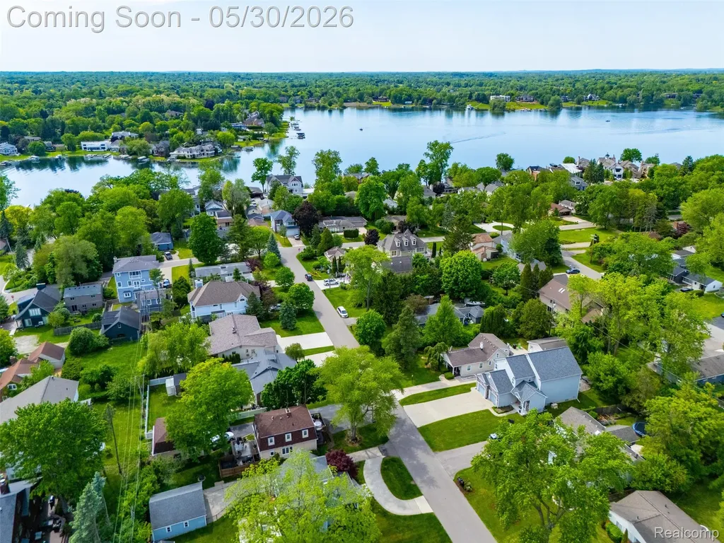 5620 Eastman Boulevard West Bloomfield Charter Township MI 48323