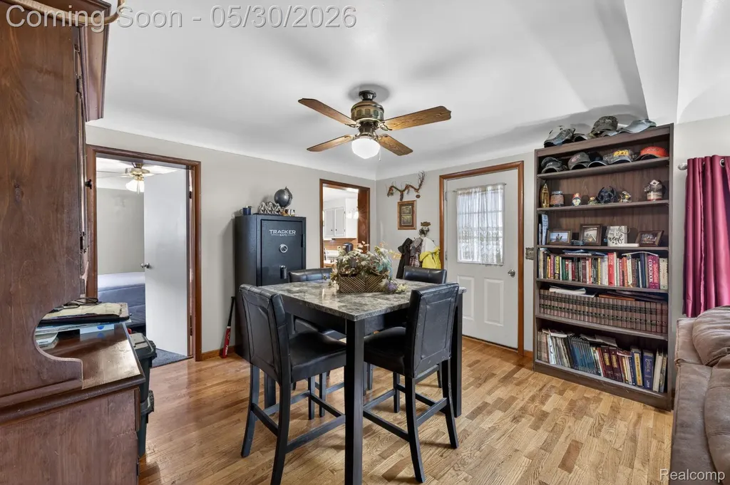 304 W Ridge Street Owosso City MI 48867