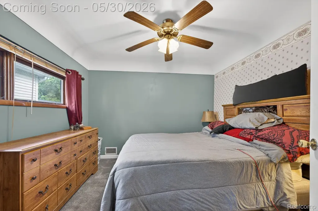 304 W Ridge Street Owosso City MI 48867