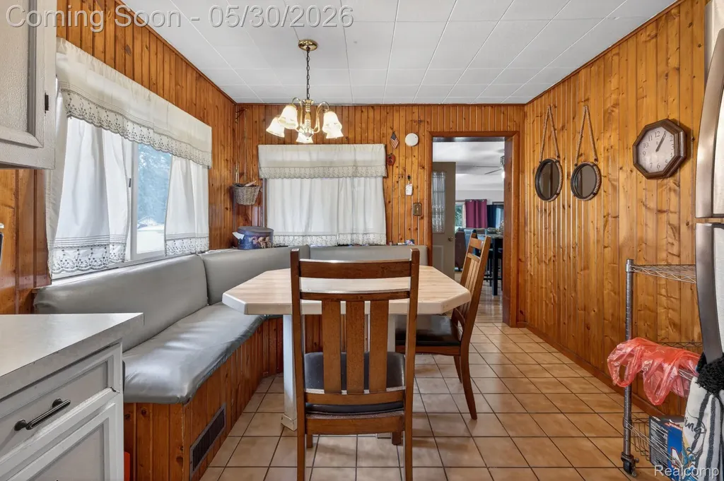 304 W Ridge Street Owosso City MI 48867