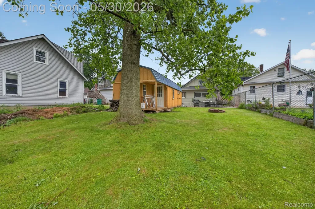304 W Ridge Street Owosso City MI 48867