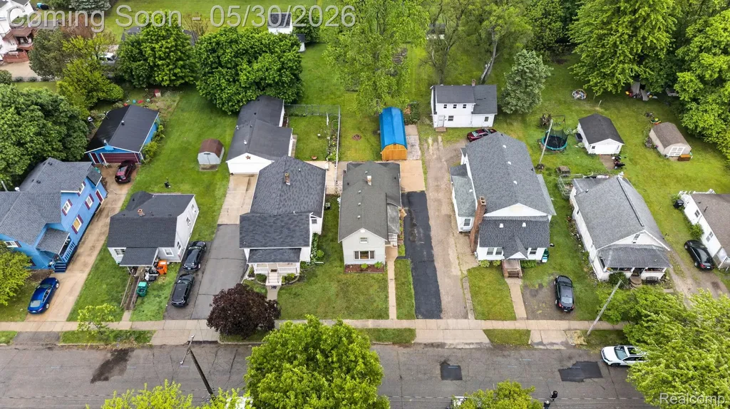 304 W Ridge Street Owosso City MI 48867