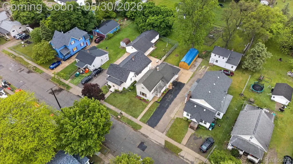304 W Ridge Street Owosso City MI 48867