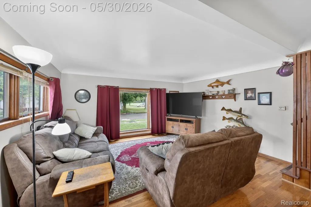 304 W Ridge Street Owosso City MI 48867