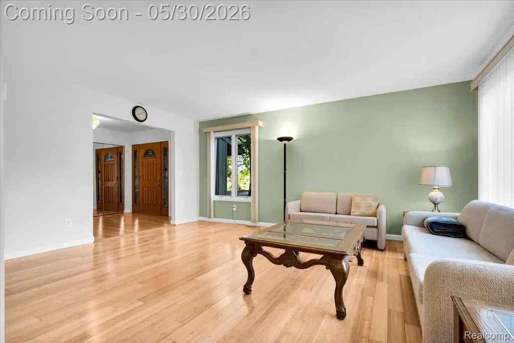 29100 Creek Bend Drive Farmington Hills City MI 48331