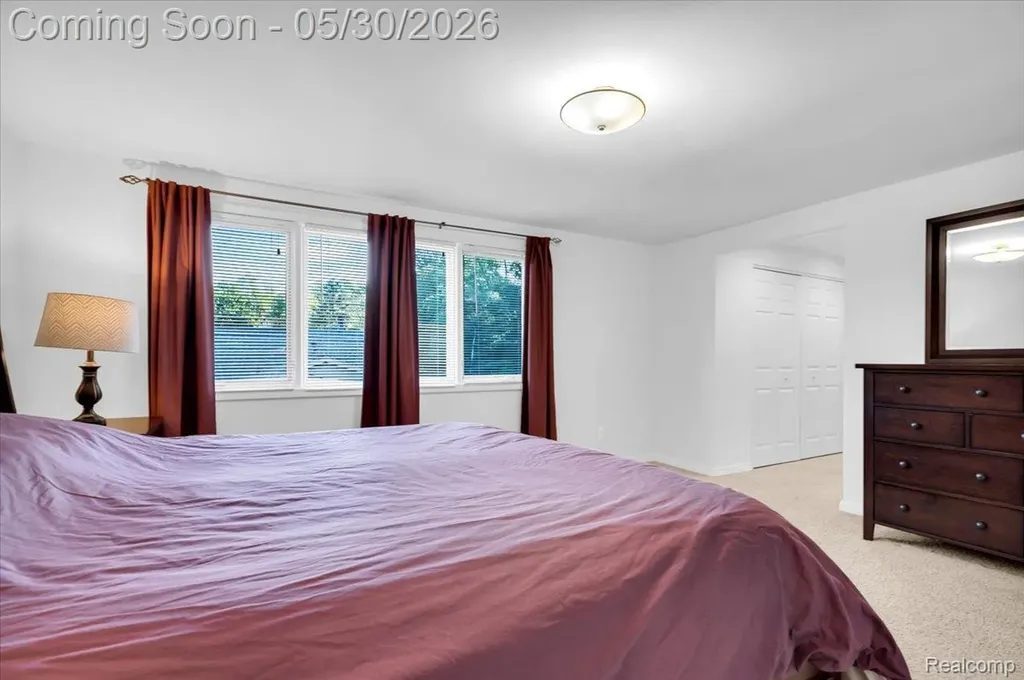 29100 Creek Bend Drive Farmington Hills City MI 48331
