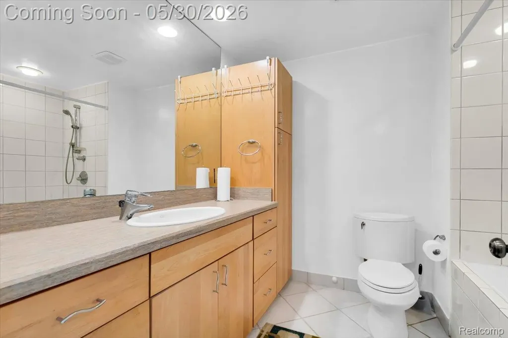 29100 Creek Bend Drive Farmington Hills City MI 48331