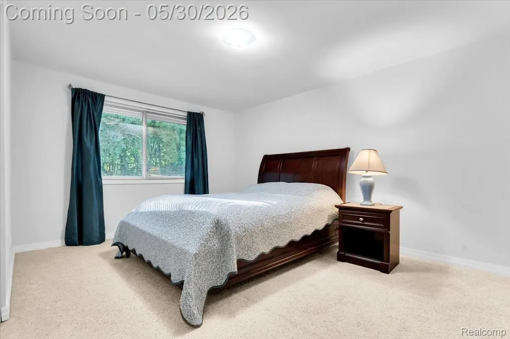 29100 Creek Bend Drive Farmington Hills City MI 48331